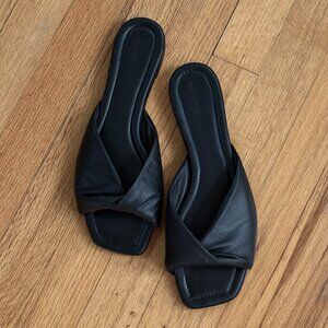 Reformation Mikki Twist Black Sandals size 9